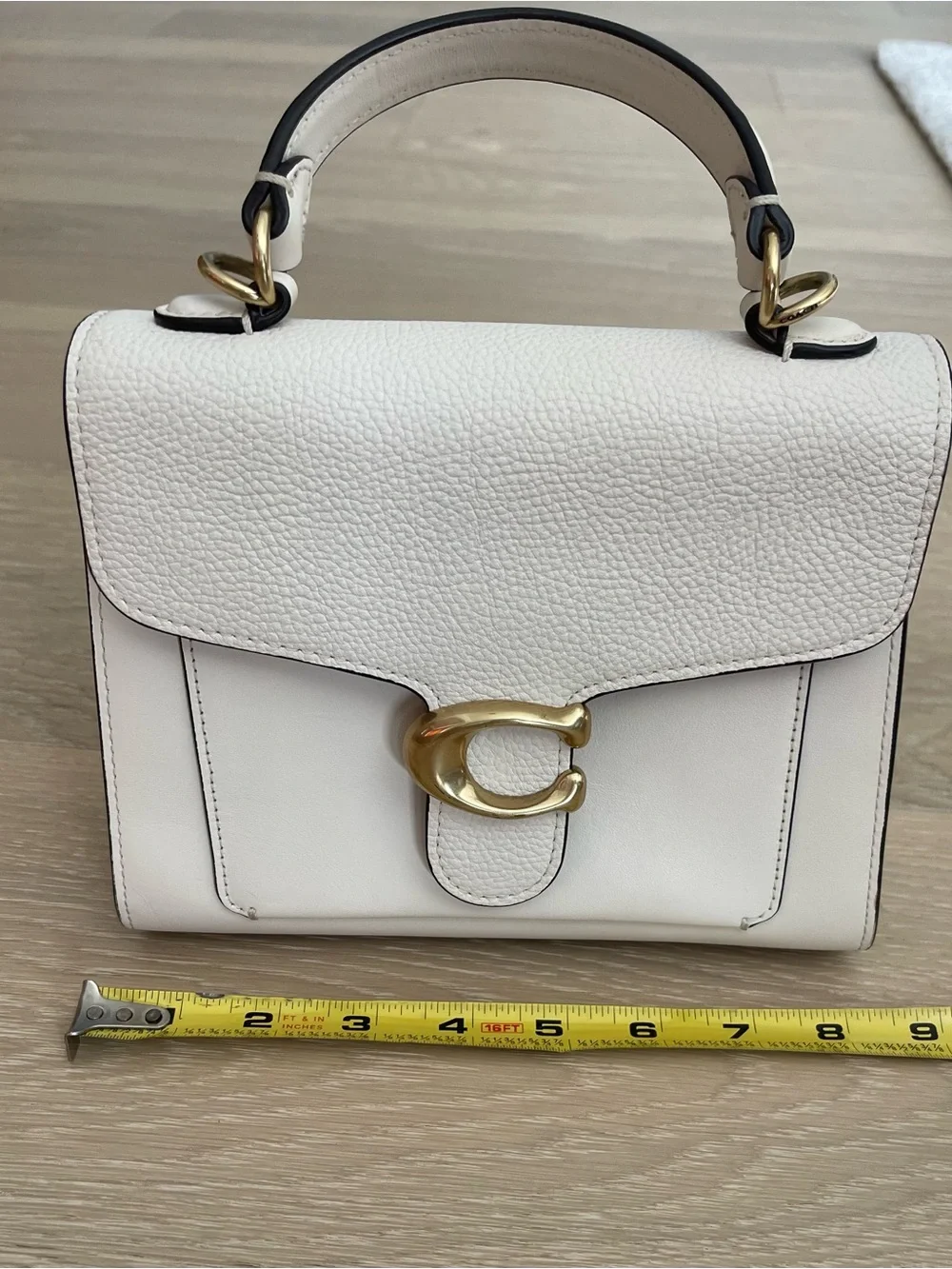 Coach Cream Pebbled Leather Satchel with Gold 'C' Turnlock - Picture 3 of 16